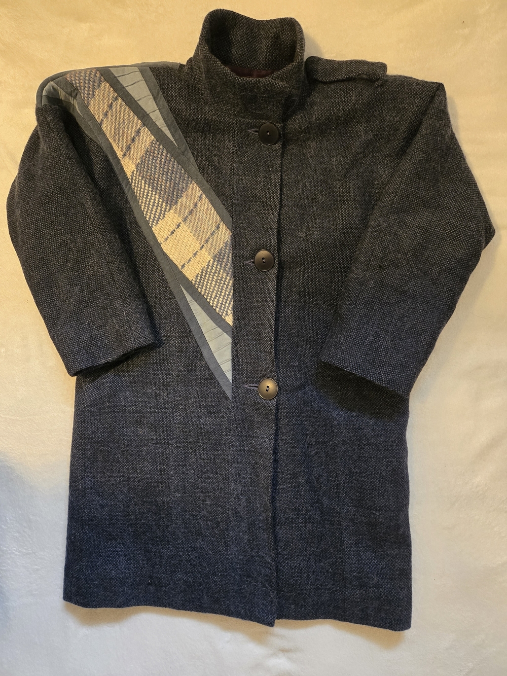 Vintage Dark Blue Wool Coat with Plaid Accent
